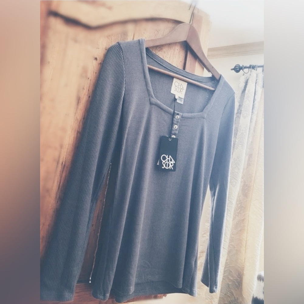 Chaser Henley Ribbed Layering Top Gray Charcoal NWT Large - Picture 1 of 16
